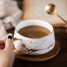 Lade das Bild in den Galerie-Viewer, Kaffeetasse »Mmore« mit Untertasse und Löffel
